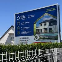 RÉALISATION ET POSE PANNEAU DIBOND POUR PUBLICITÉ 4M X 3M